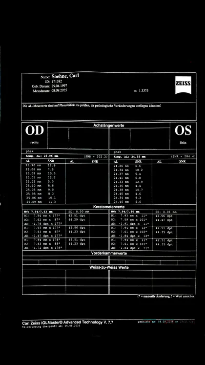 Gescannter IOLMaster-Ausdruck vom 08.09.2025: rechtes Auge 25.06 mm, linkes Auge 24.35 mm (Hochkontrast-Fassung)